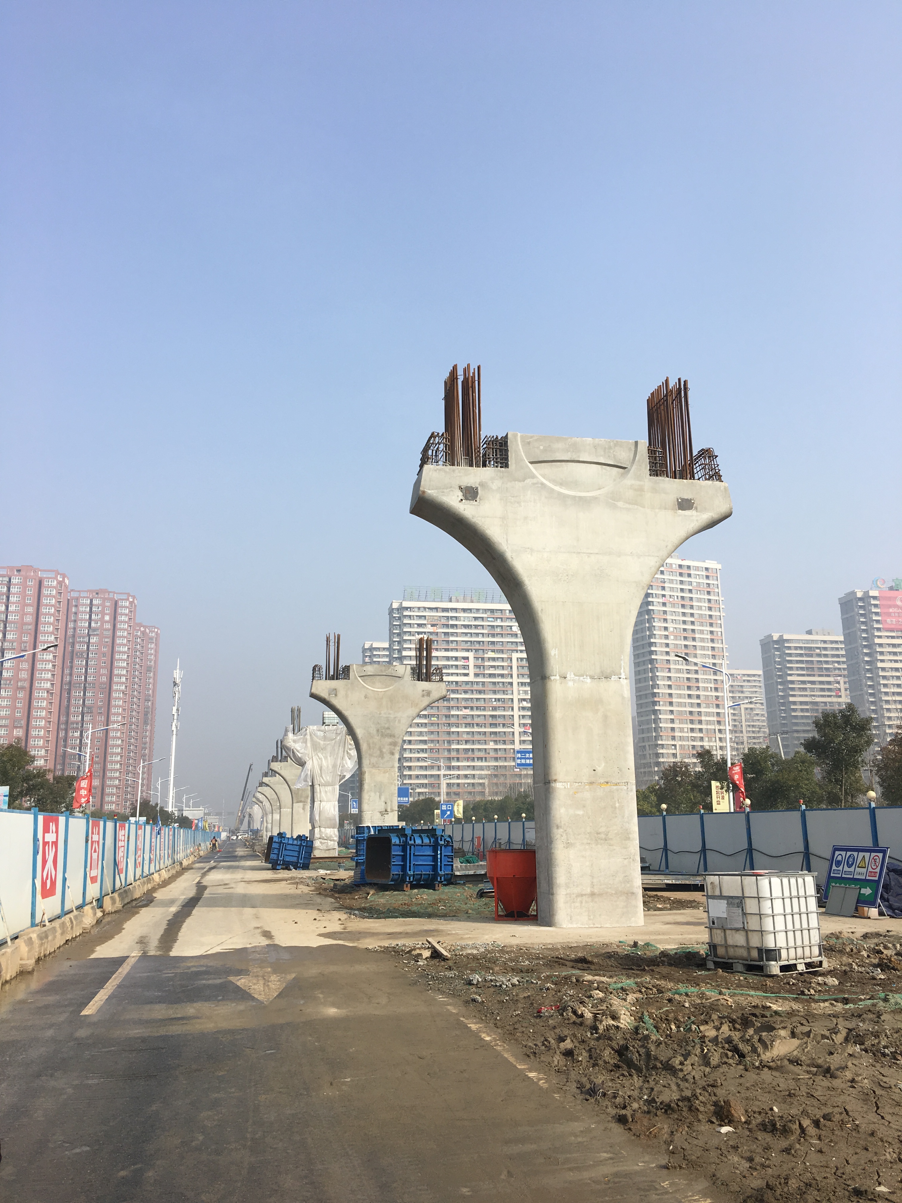 芜湖市跨座式单轨交通工程先期施工段墩柱