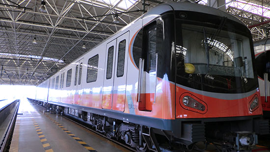 公司生产的的广州地铁B型车