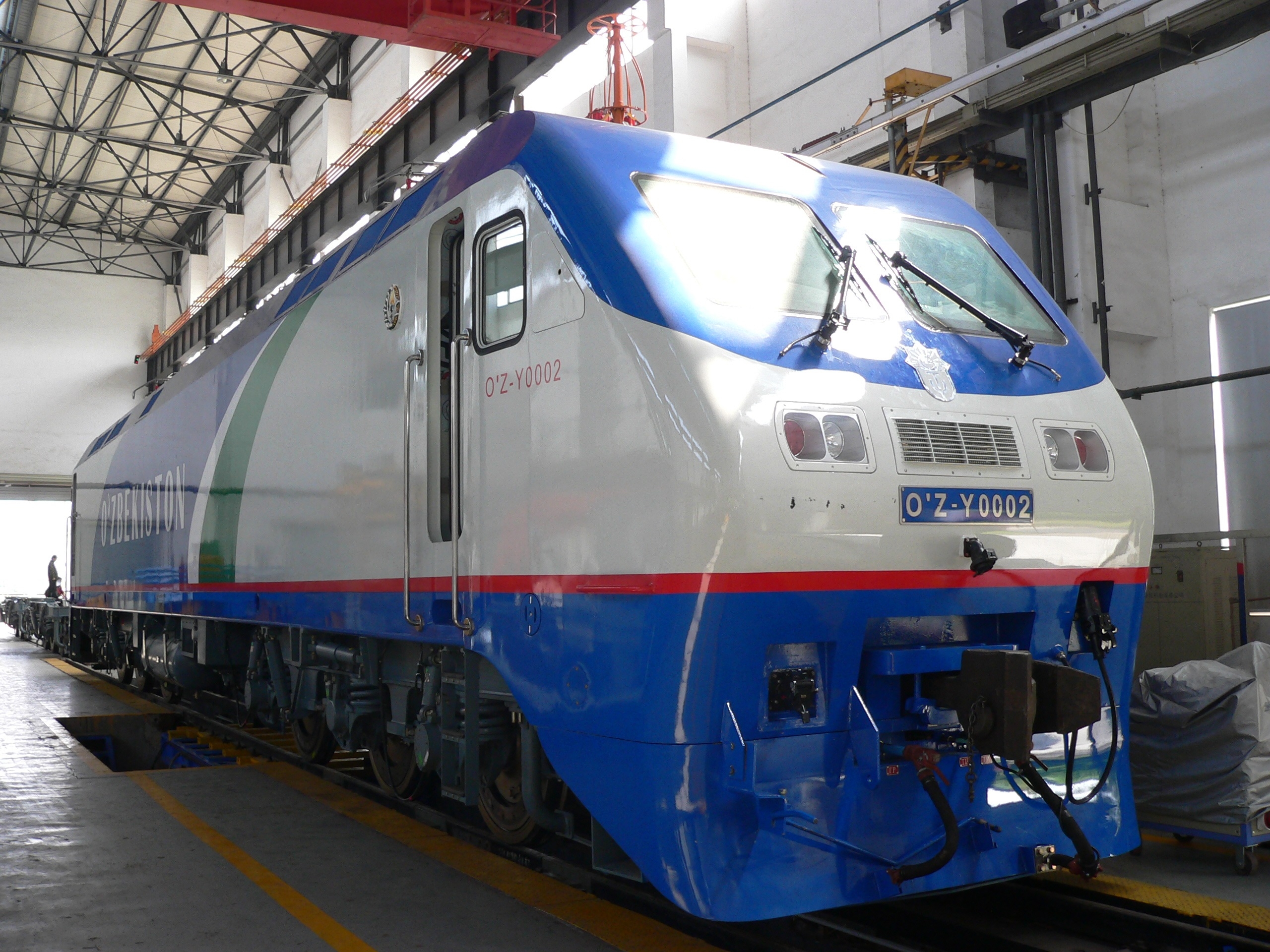 功率交流传动电力机车平台研究-十二轴机车研