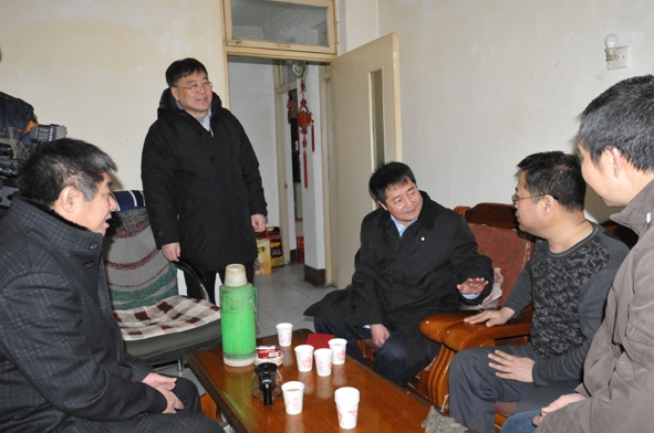 中车集团党委常委,副总经理魏岩参加公司领导班子"三严三实"专题民主