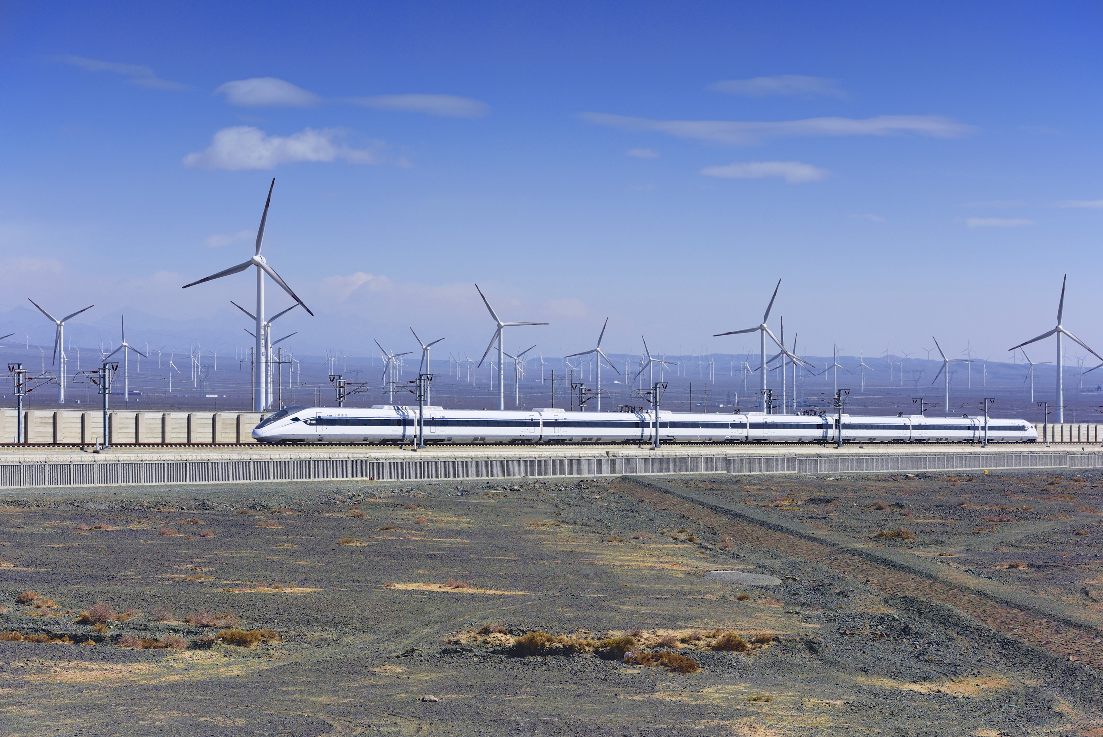 中国高铁再添新利器CRH2G型高寒动车组赢得“通行证”