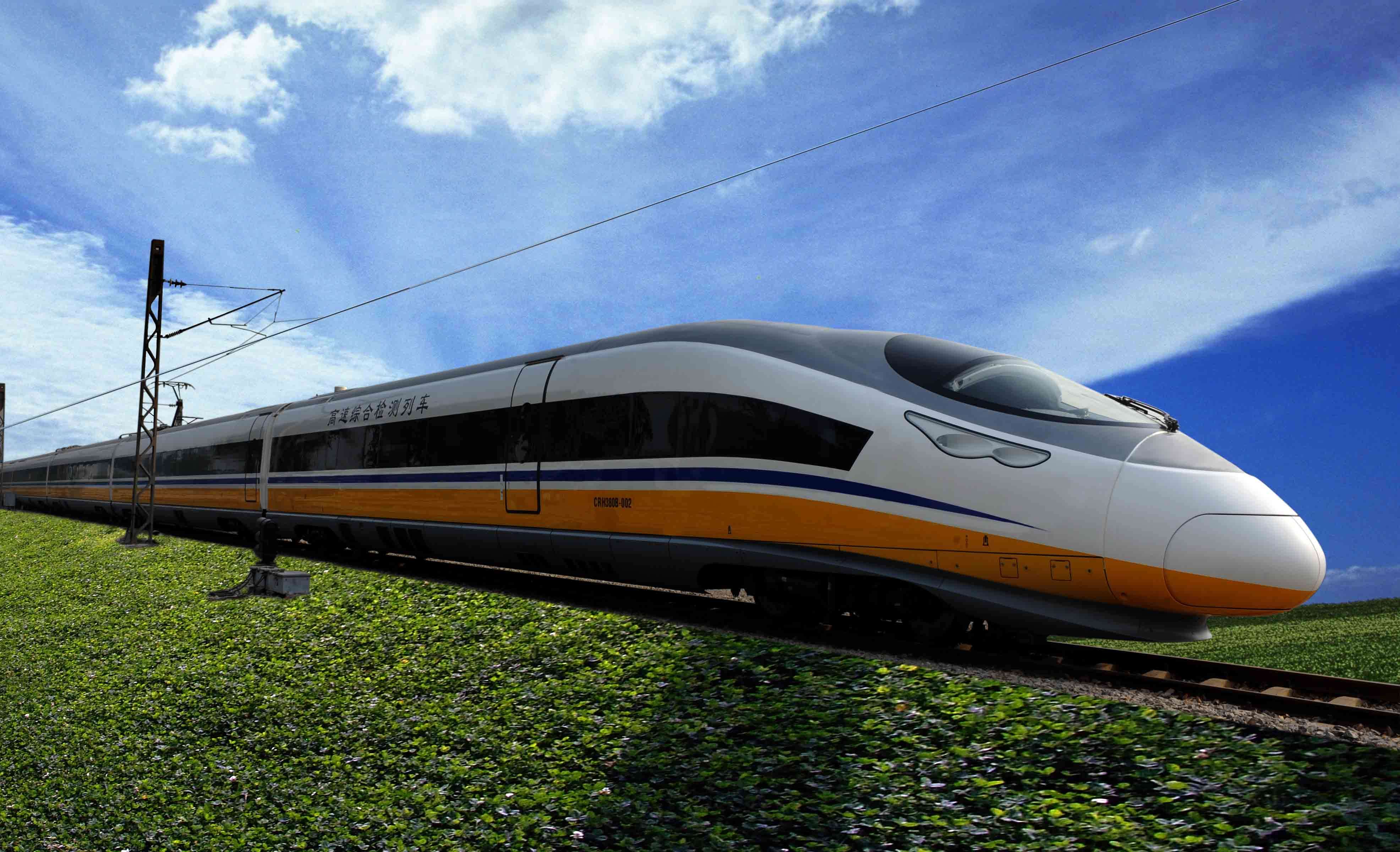 万钢添乘中国北车高速综合检测列车视察京沪高铁