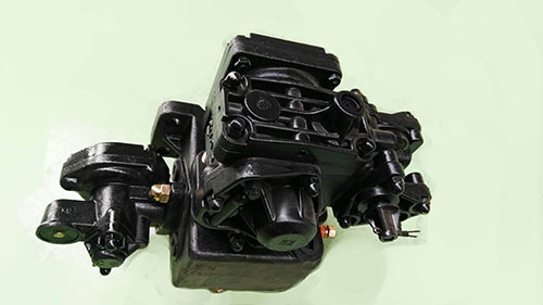 规格型号:120-1型 组成:120-1型货车空气控制阀由主阀组成,缓解阀组成