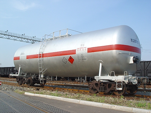 产品名称:gha70型醇类罐车主要简介:gha70型罐车供在中国准轨铁路上