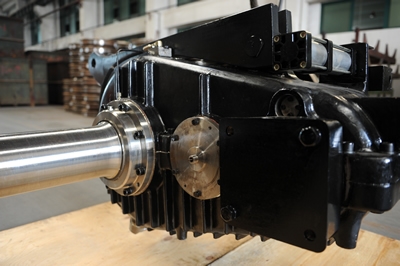 Axle Gearbox for Ballast Distributing and Profiling Vehicle