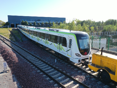 洛阳中车城轨公司圆满完成洛阳地铁2号线车辆交付