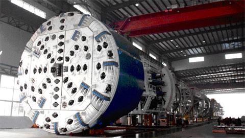 我国最大直径全断面硬岩掘进机在成都竣工下线