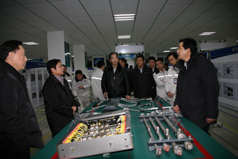 铁道部运输局副局长陈伯施到浦镇公司视察指导工作