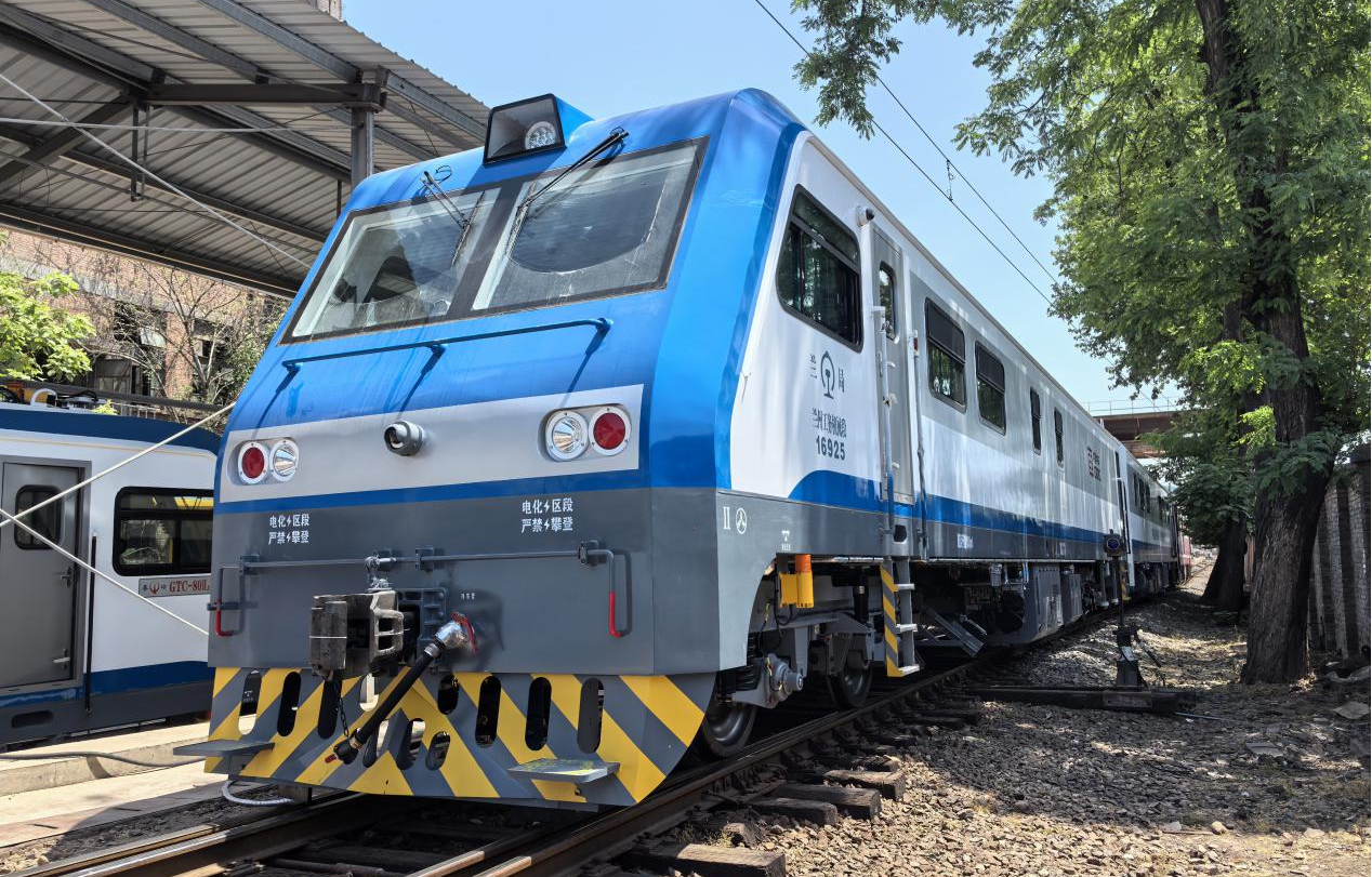 GTC-80IIJ型钢轨探伤车
